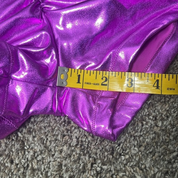 Skims METALLIC SWIM V-WAIST SHORT Dragon Fruit Sz large - Picture 12 of 12